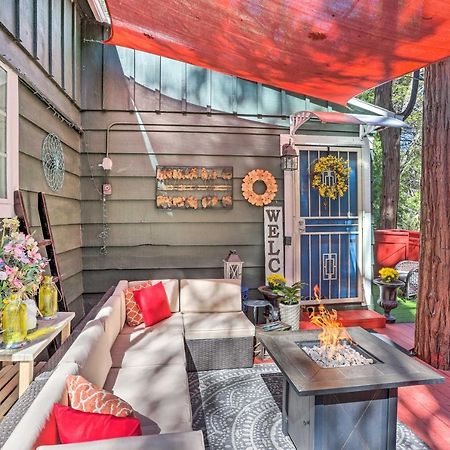 Boho Crestline Cabin, 1 Mile To Lake Gregory! Luaran gambar
