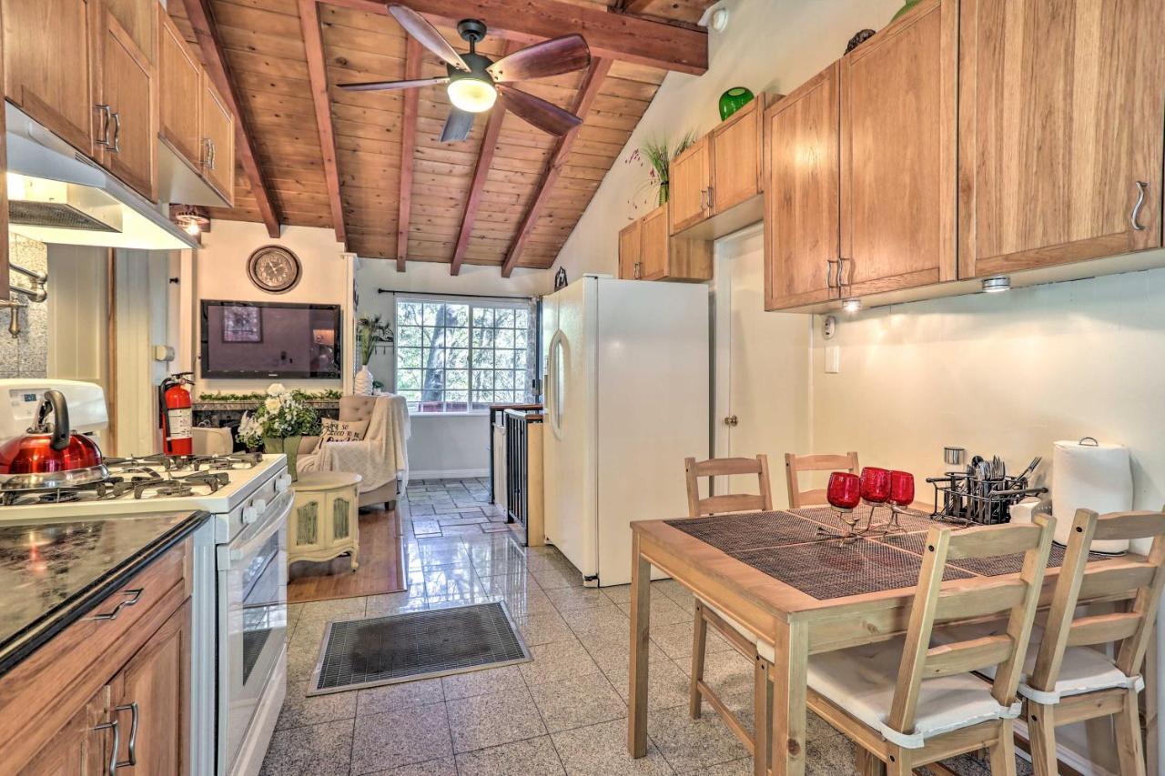 Boho Crestline Cabin, 1 Mile To Lake Gregory! Luaran gambar